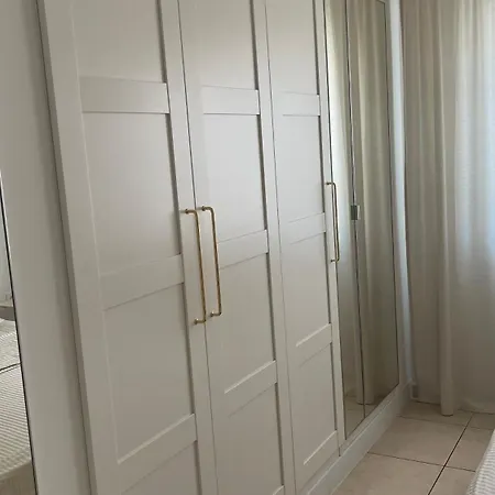 Flor De Pascua Gigantes Apartman *